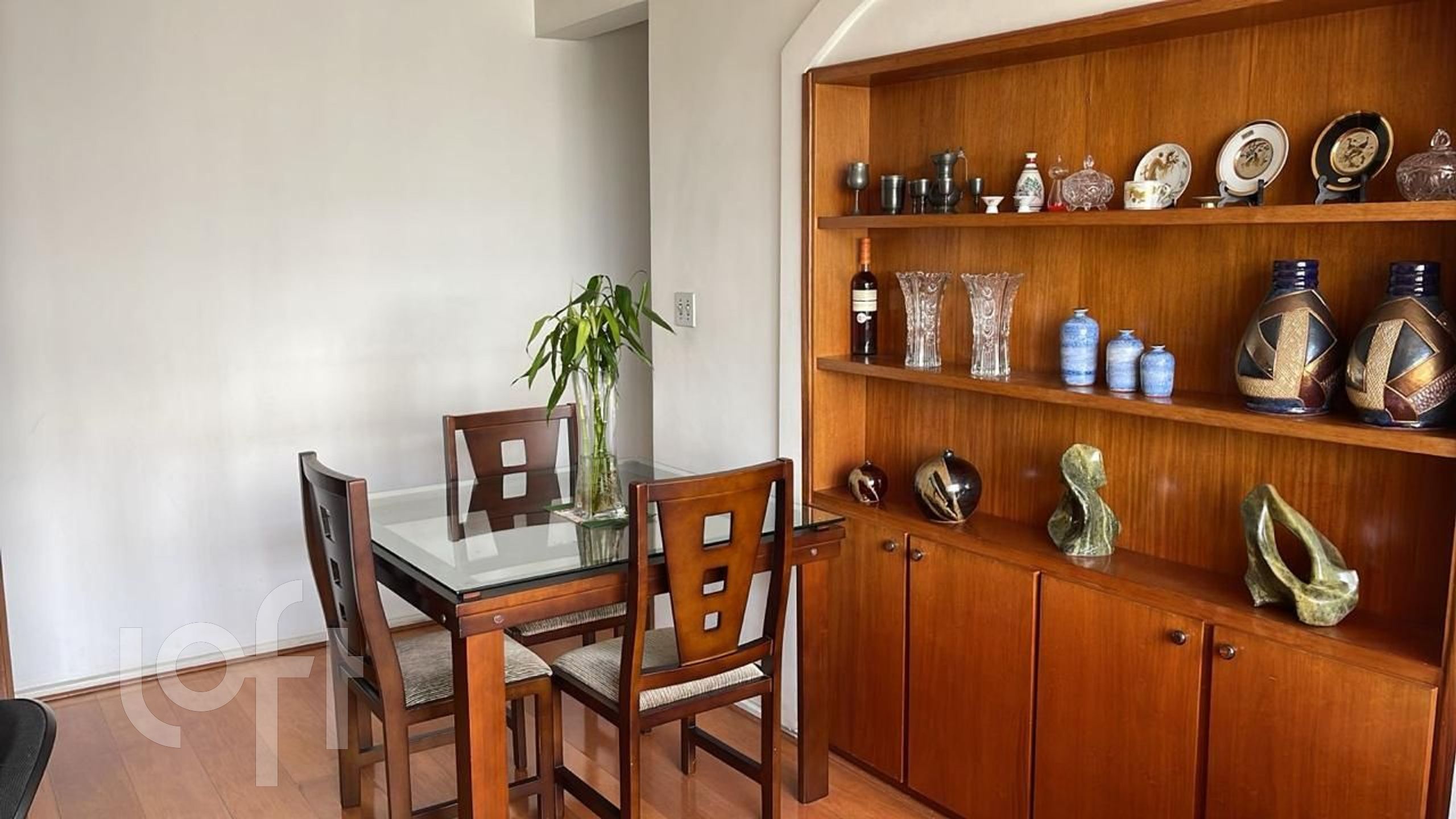 Apartamento à venda com 3 quartos, 100m² - Foto 1