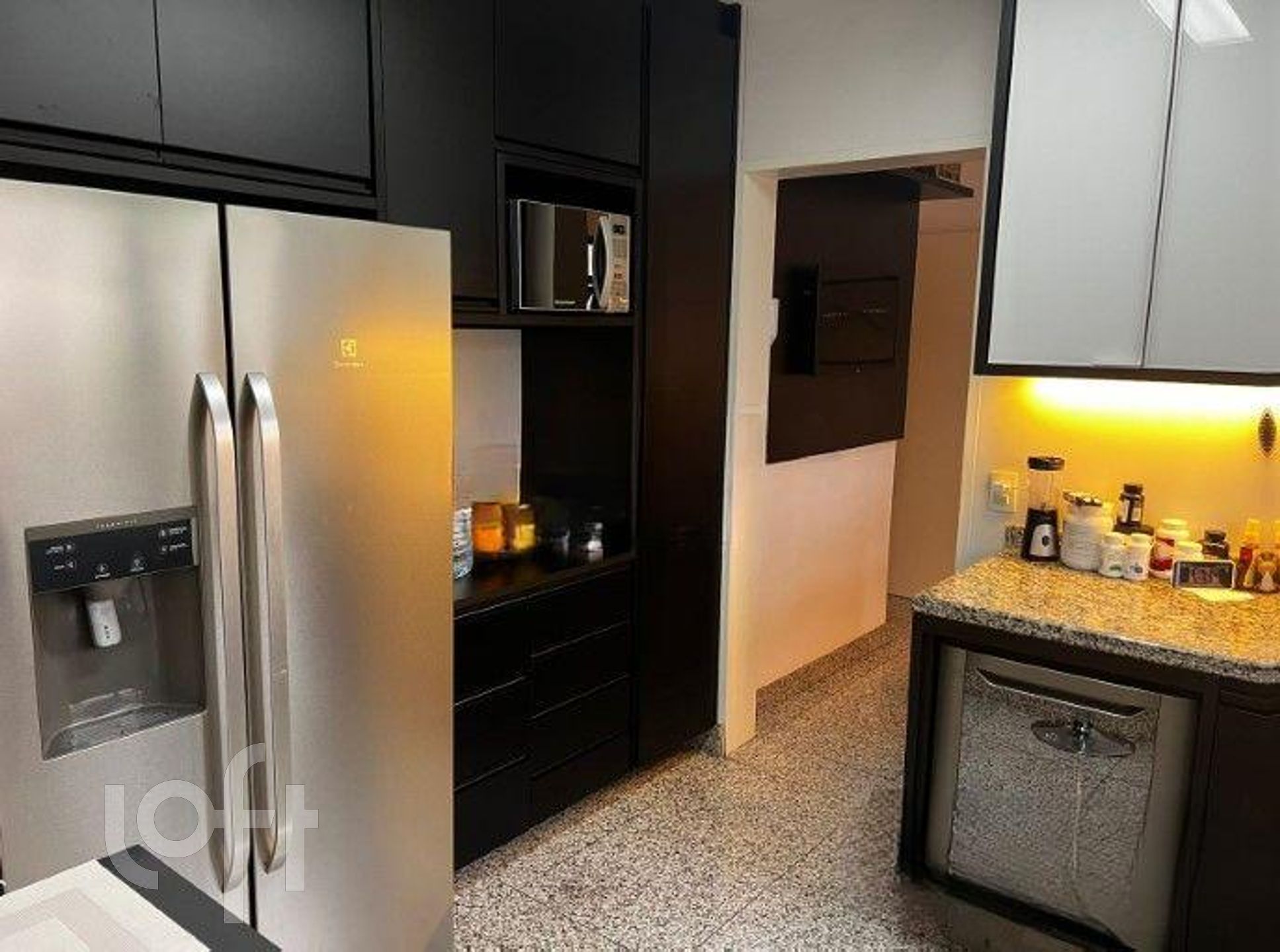 Apartamento à venda com 3 quartos, 179m² - Foto 7