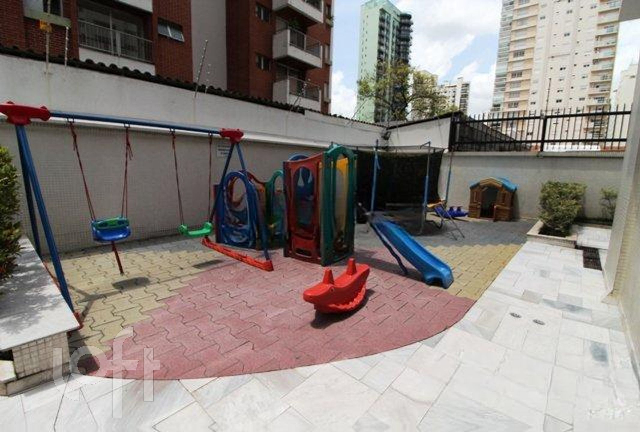 Apartamento à venda com 3 quartos, 179m² - Foto 28