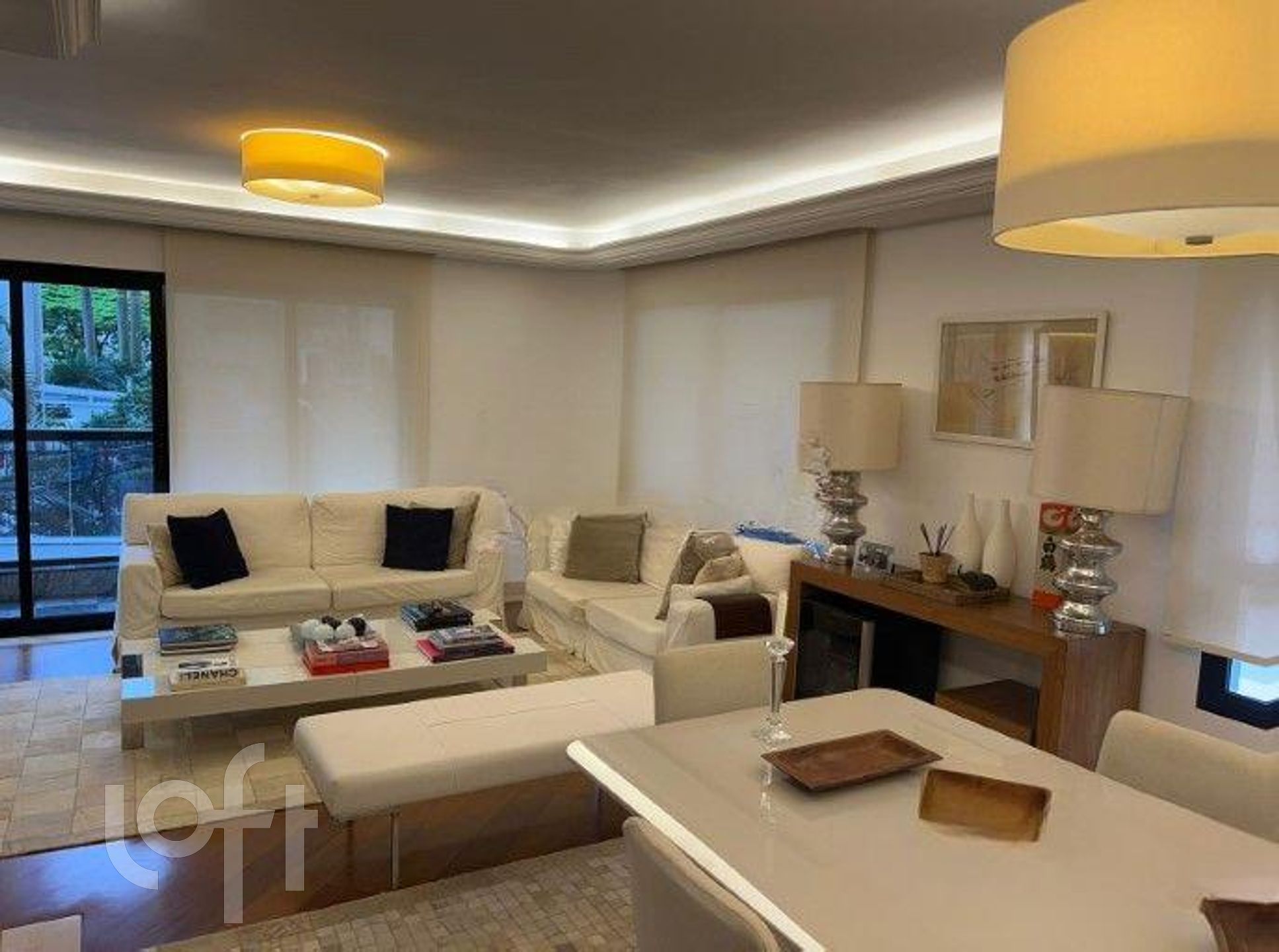 Apartamento à venda com 3 quartos, 179m² - Foto 2