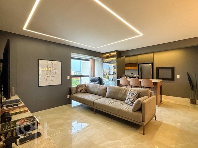 Apartamento com 74m², 2 dormitórios, 1 suíte, 2 vagas, Petrópolis em Porto Alegre