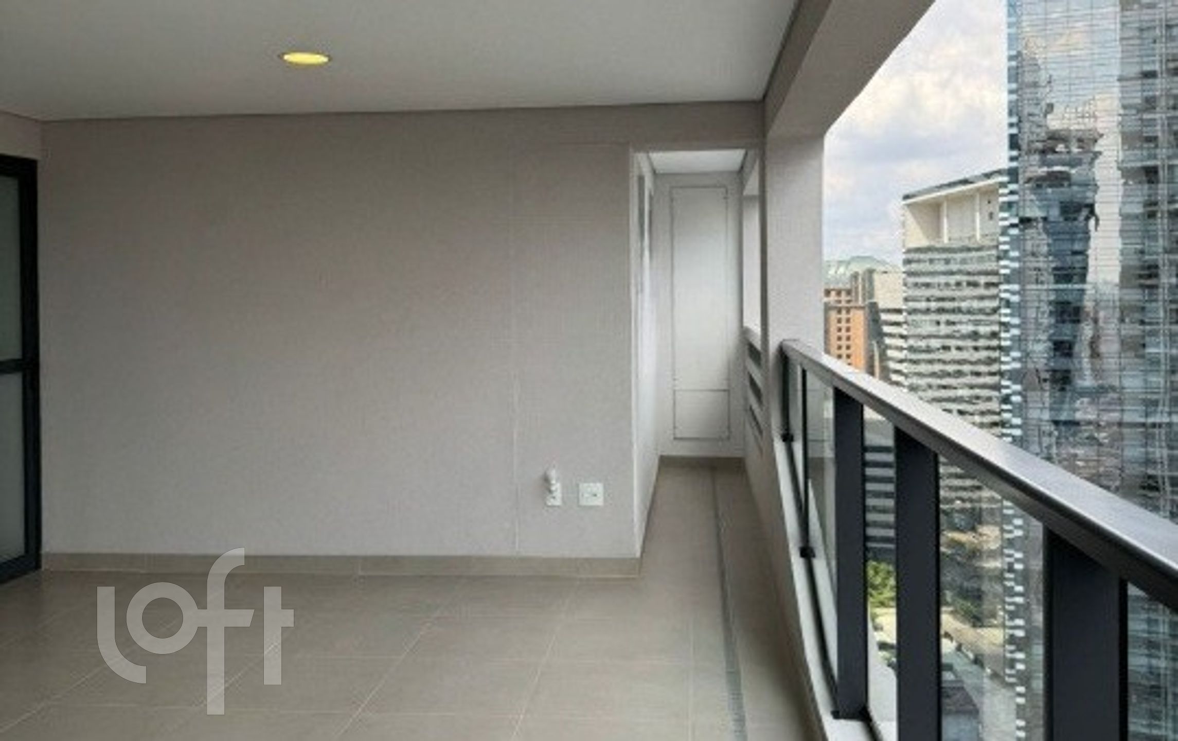 Apartamento à venda com 4 quartos, 227m² - Foto 5