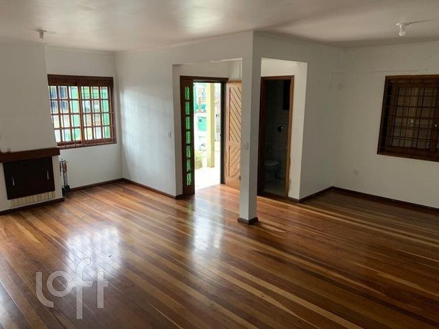 Casa com 180m², 3 dormitórios, 1 suíte, Jardim Botânico em Porto Alegre