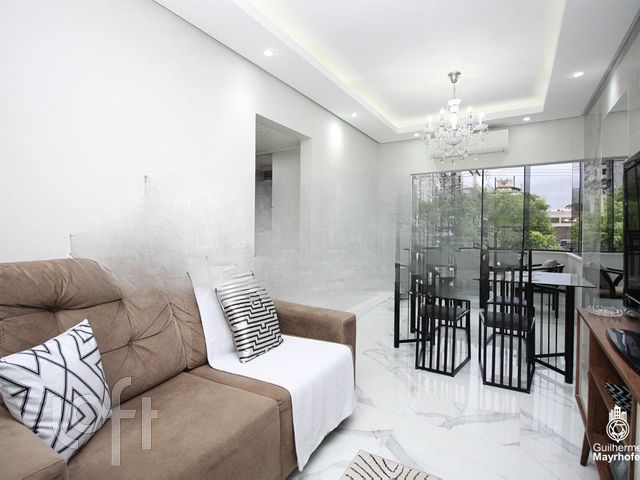 Apartamento com 42m², 1 dormitório, 1 suíte, 2 vagas, Vila Ipiranga em Porto Alegre