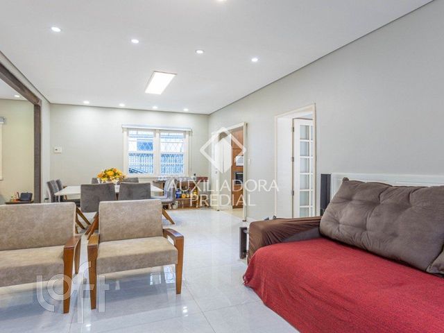 Casa com 195m², 3 dormitórios, 3 suítes, 3 vagas, São João em Porto Alegre