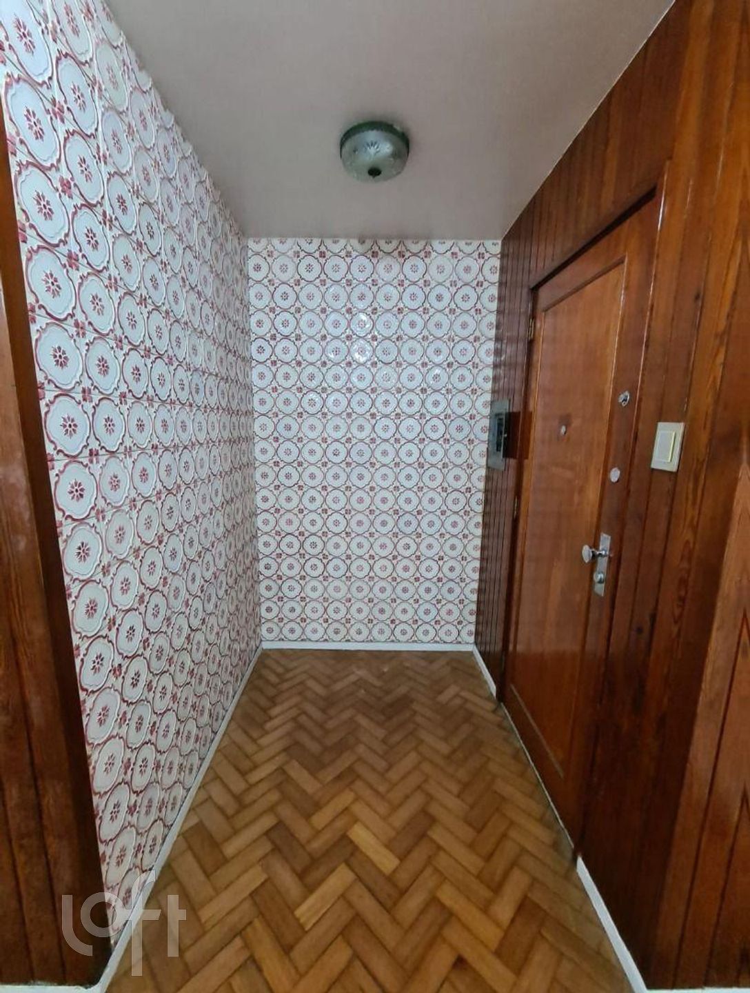 Apartamento à venda com 3 quartos, 136m² - Foto 1