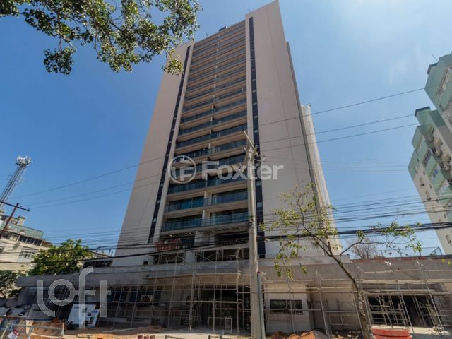 Apartamento com 98m², 3 dormitórios, 1 suíte, 2 vagas, Menino Deus em Porto Alegre