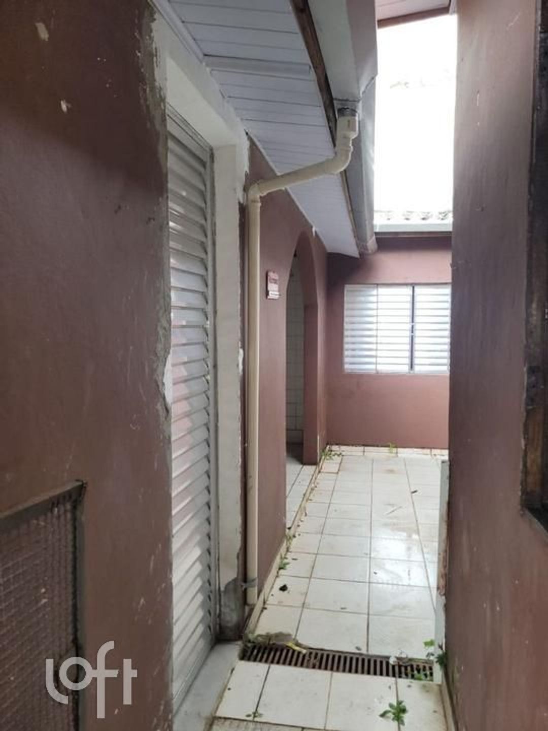 Casa à venda com 4 quartos, 200m² - Foto 8