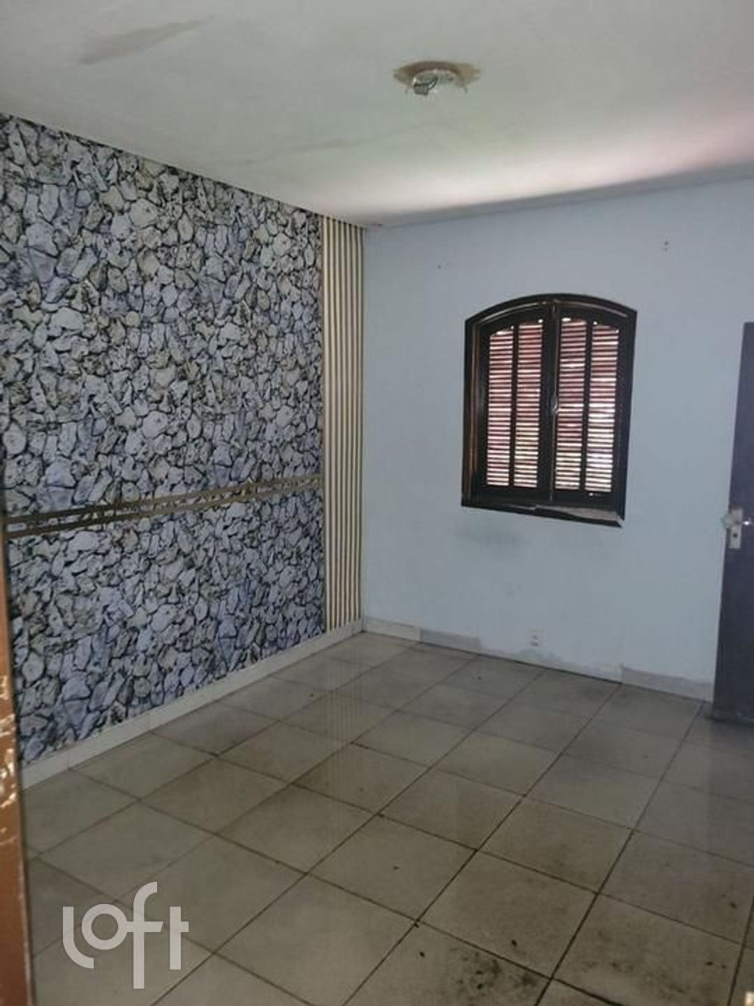 Casa à venda com 4 quartos, 200m² - Foto 14