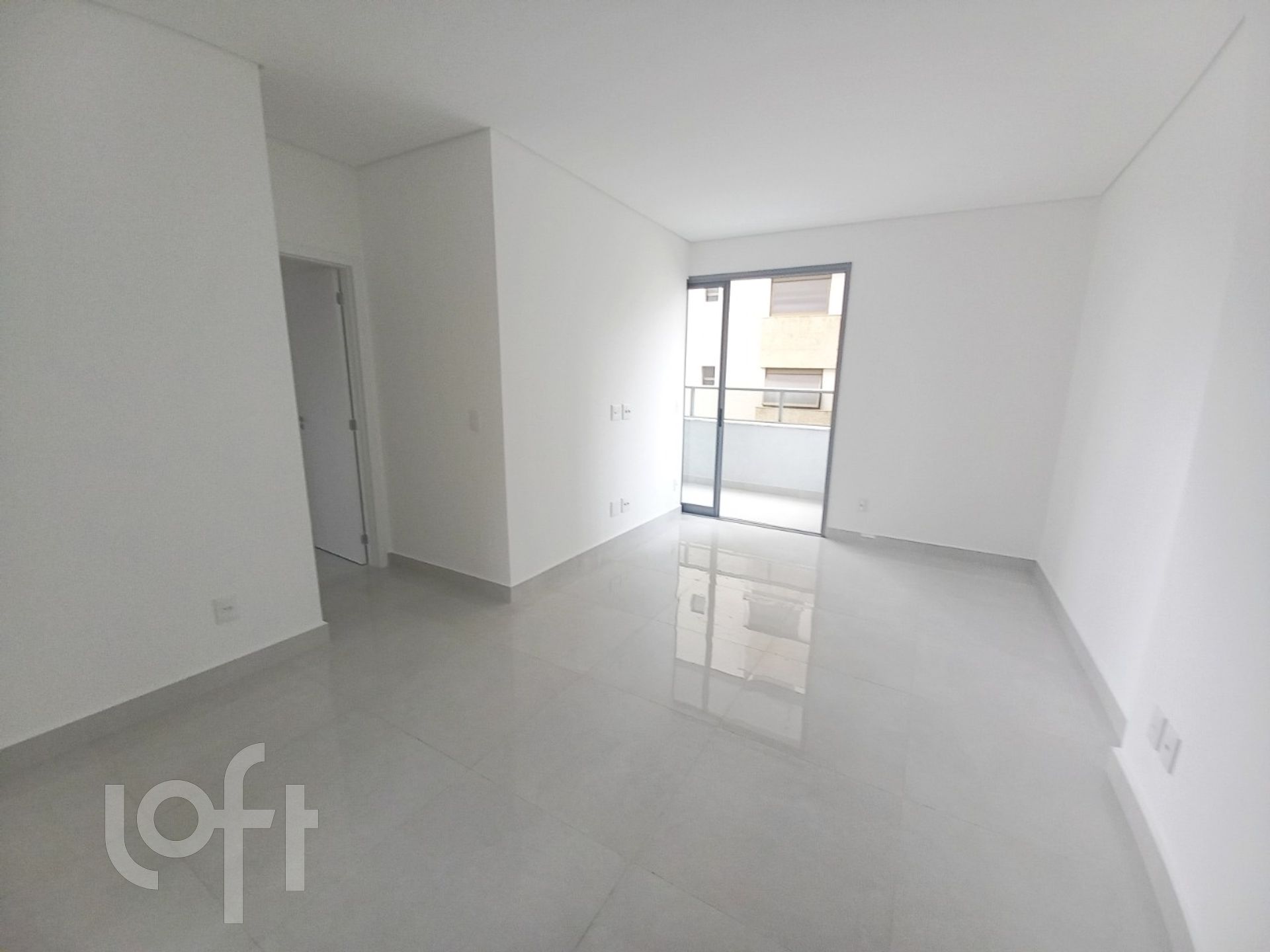 Apartamento à venda com 3 quartos, 89m² - Foto 1