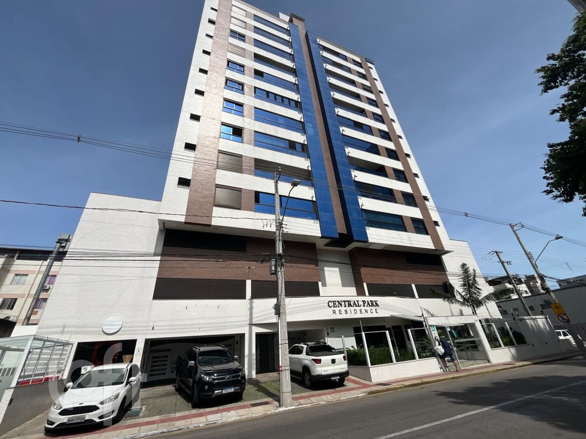 Apartamento à venda em Kobrasol com 118 m², 3 quartos, 3 suítes, 2 vagas