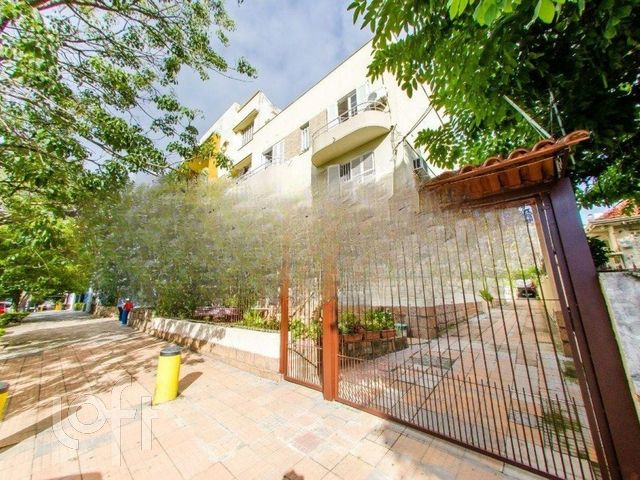 Apartamento com 75m², 2 dormitórios, Auxiliadora em Porto Alegre