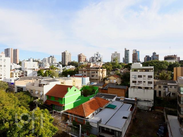 Apartamento com 83m², 2 dormitórios, 2 suítes, 2 vagas, Higienópolis em Porto Alegre