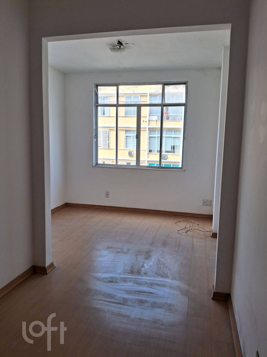 Apartamento à venda em Copacabana com 70 m², 2 quartos, 0 vagas