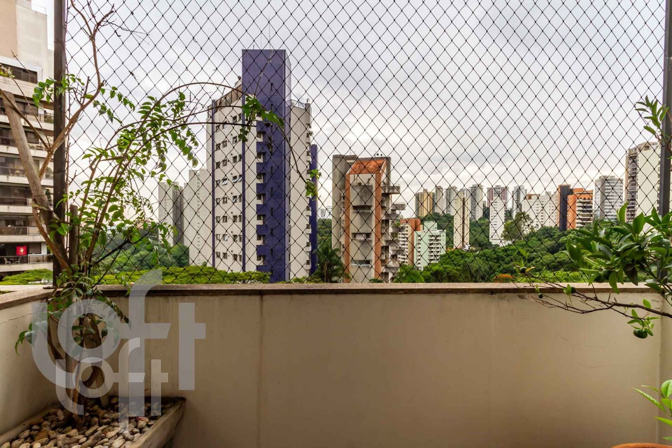 Apartamento à venda com 4 quartos, 300m² - Foto 3