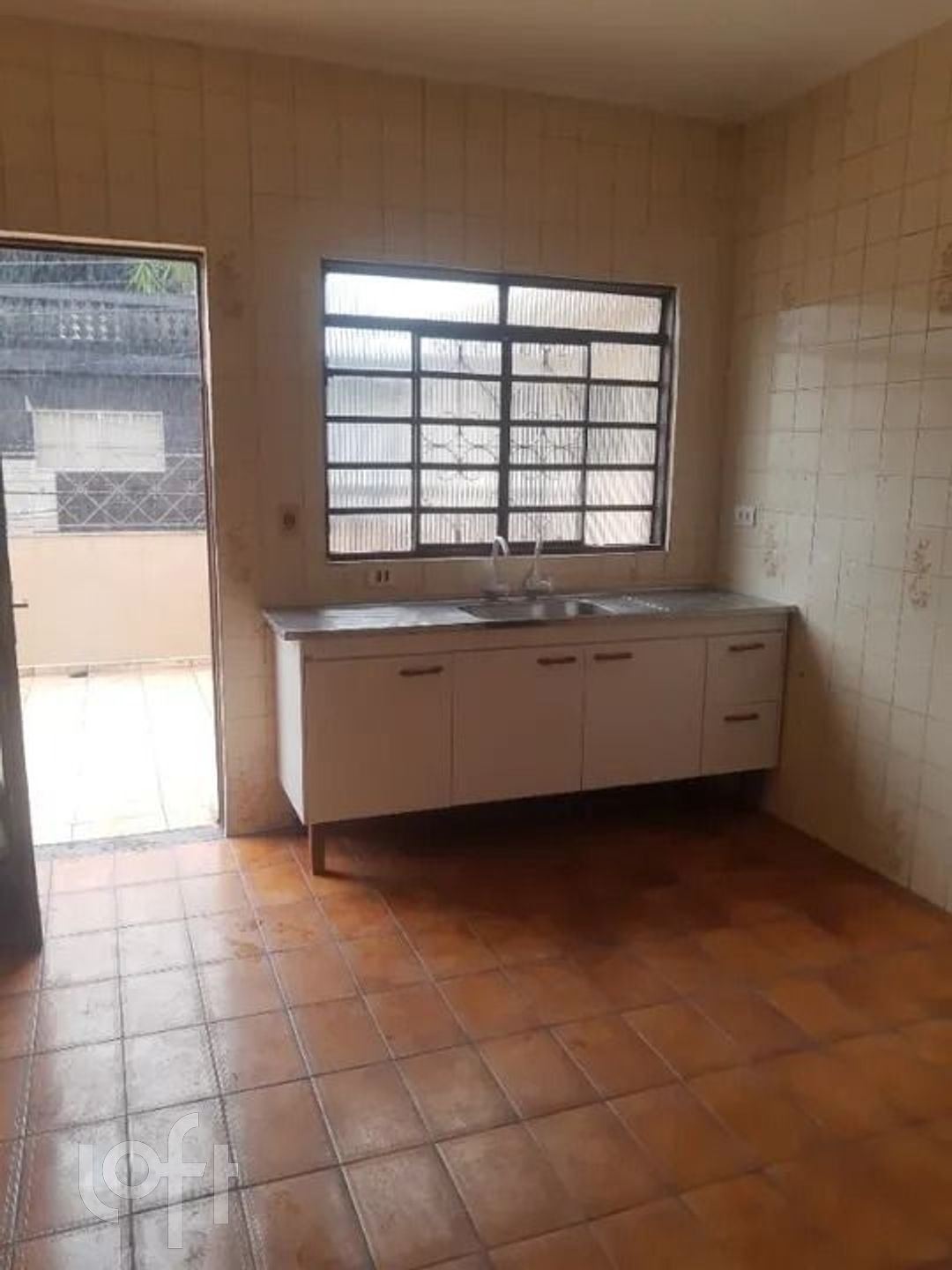 Casa à venda com 4 quartos, 160m² - Foto 1