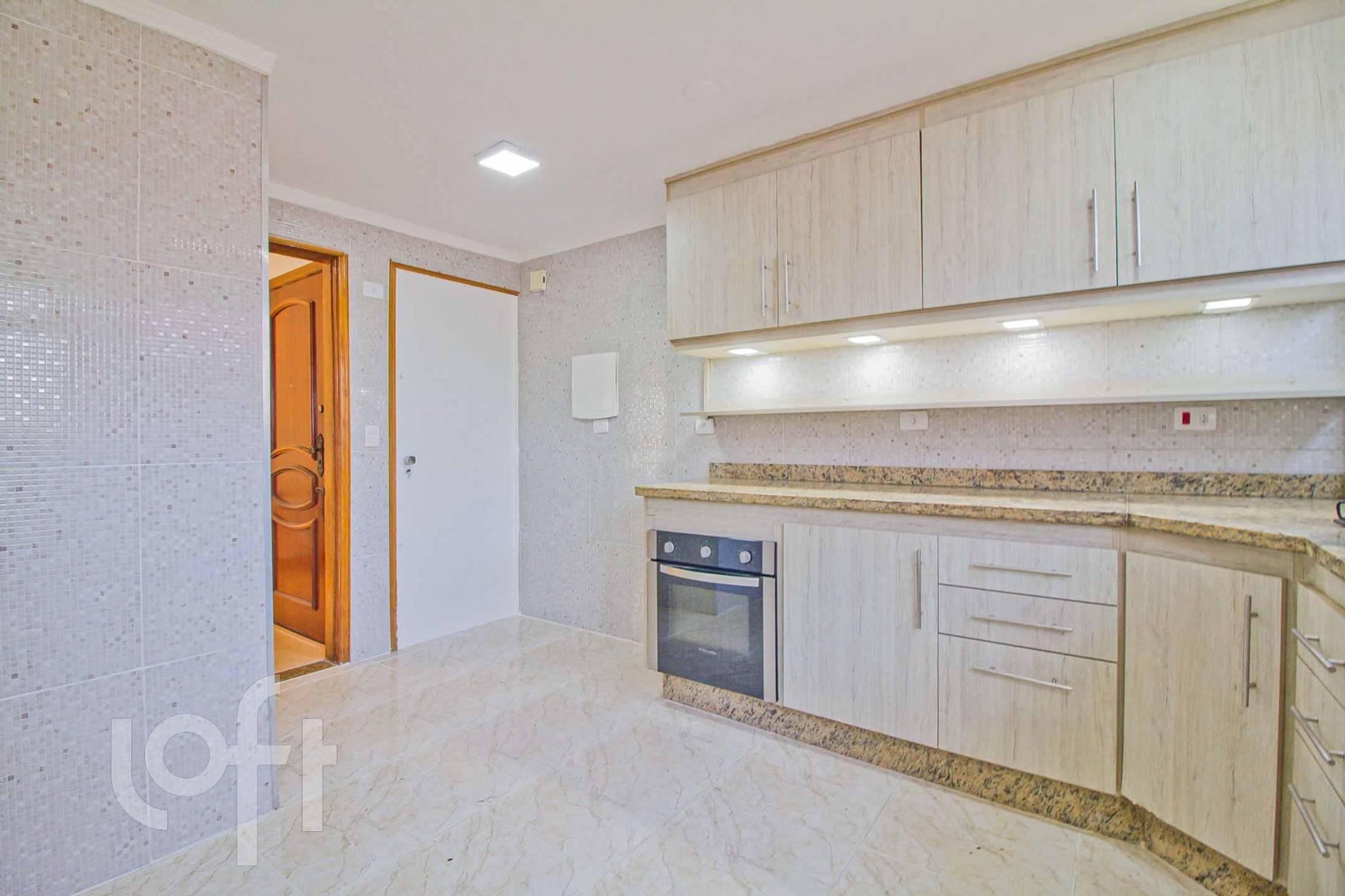 Apartamento à venda com 2 quartos, 67m² - Foto 38