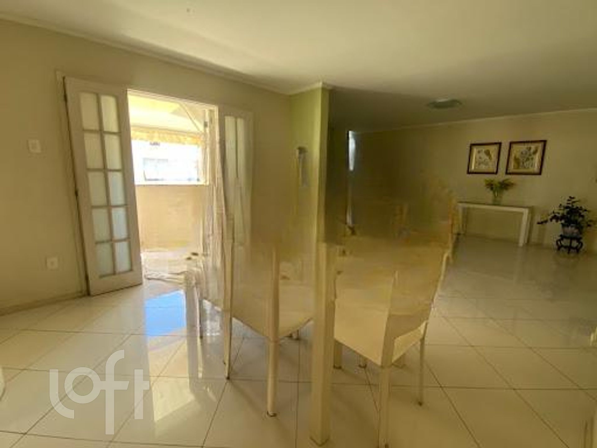 Apartamento à venda com 3 quartos, 134m² - Foto 3