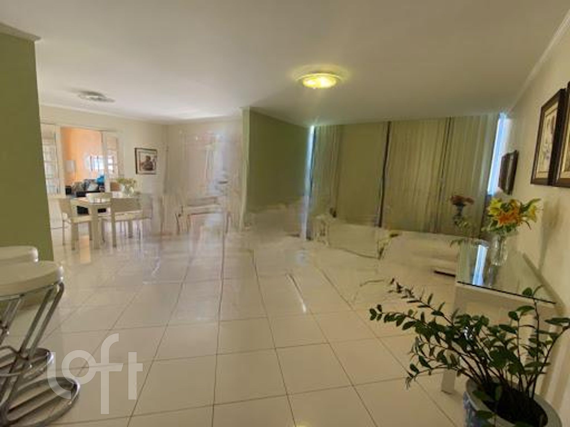 Apartamento à venda com 3 quartos, 134m² - Foto 18