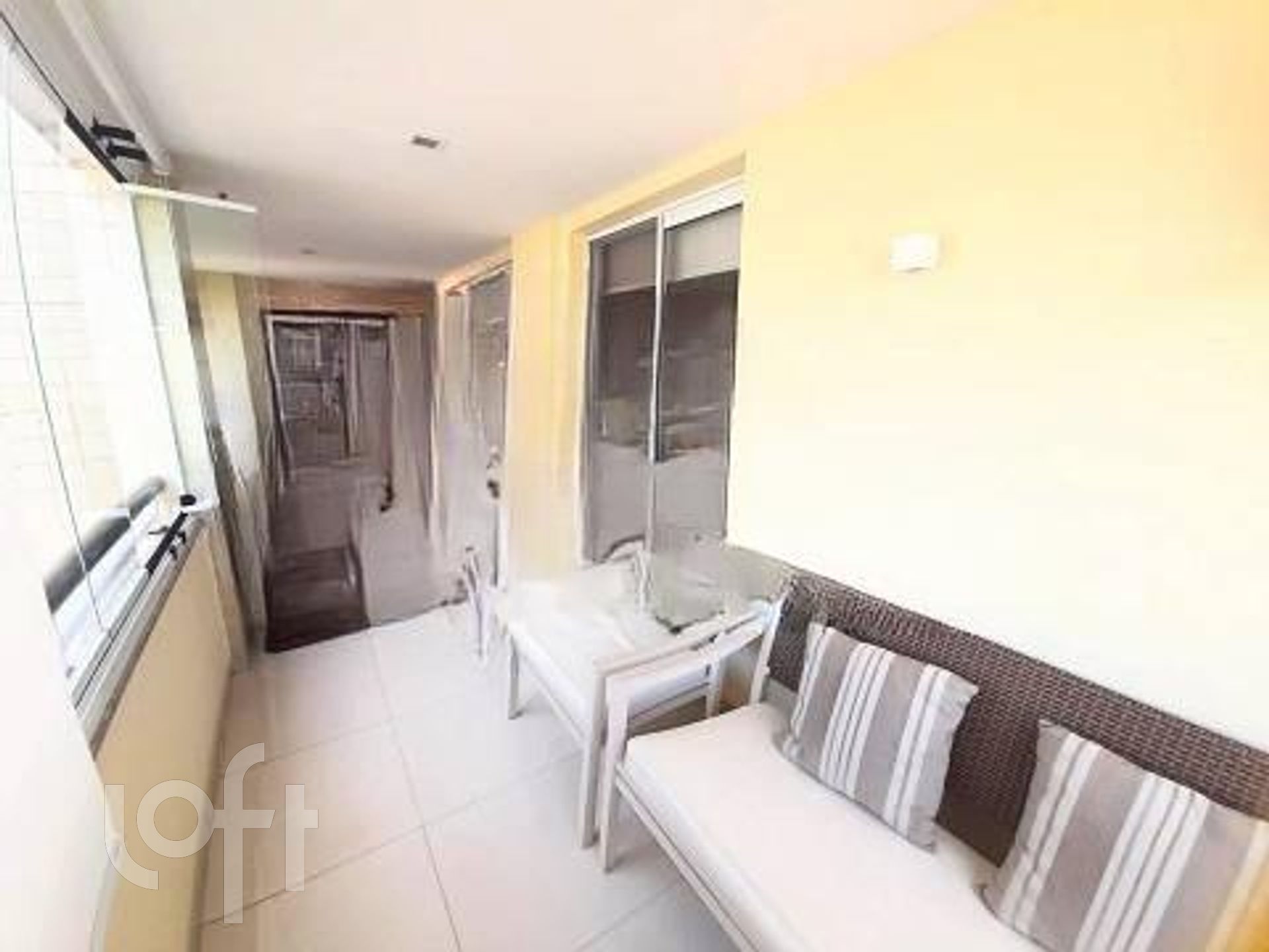 Apartamento à venda com 2 quartos, 110m² - Foto 10