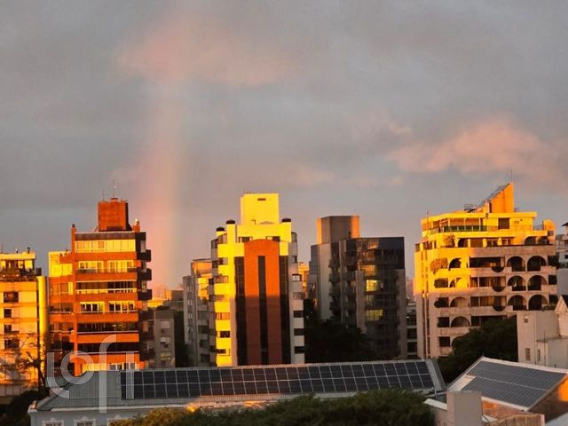 Apartamento com 273m², 3 dormitórios, 1 suíte, 2 vagas, Independência em Porto Alegre