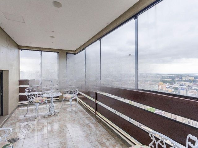 Apartamento com 273m², 3 dormitórios, 1 suíte, 2 vagas, Independência em Porto Alegre