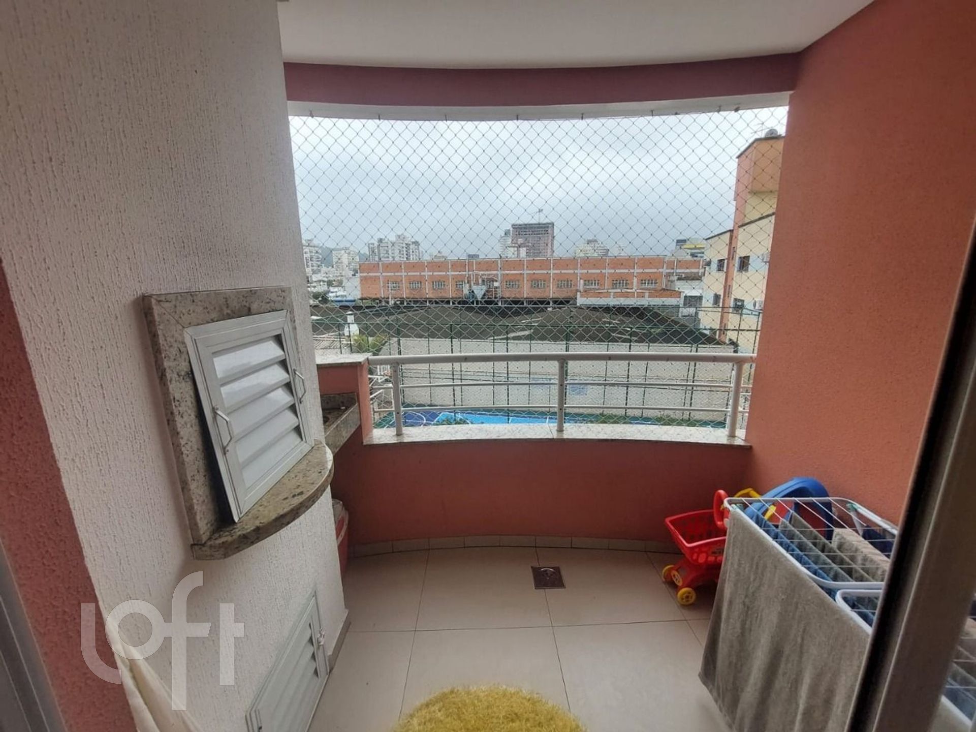 Apartamentos com 77m², 2 quartos, 1 garagem, no bairro Barreiros em São José