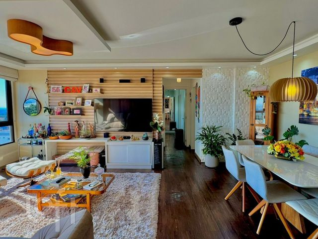 Apartamento com 81m², 2 dormitórios, 2 vagas, Cristo Redentor em Porto Alegre