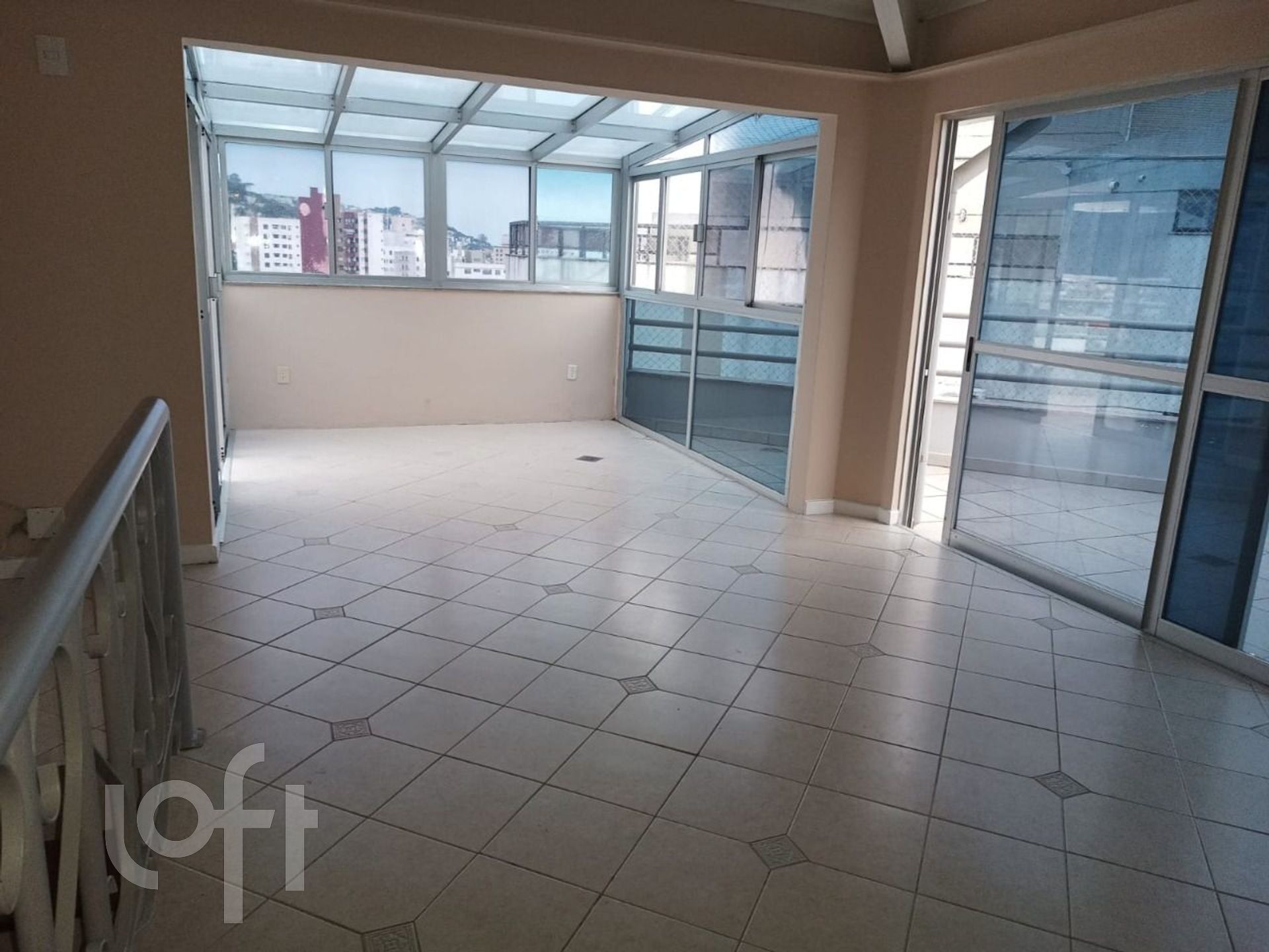 Apartamento à venda em Centro com 163 m², 4 quartos, 1 suíte, 1 vaga