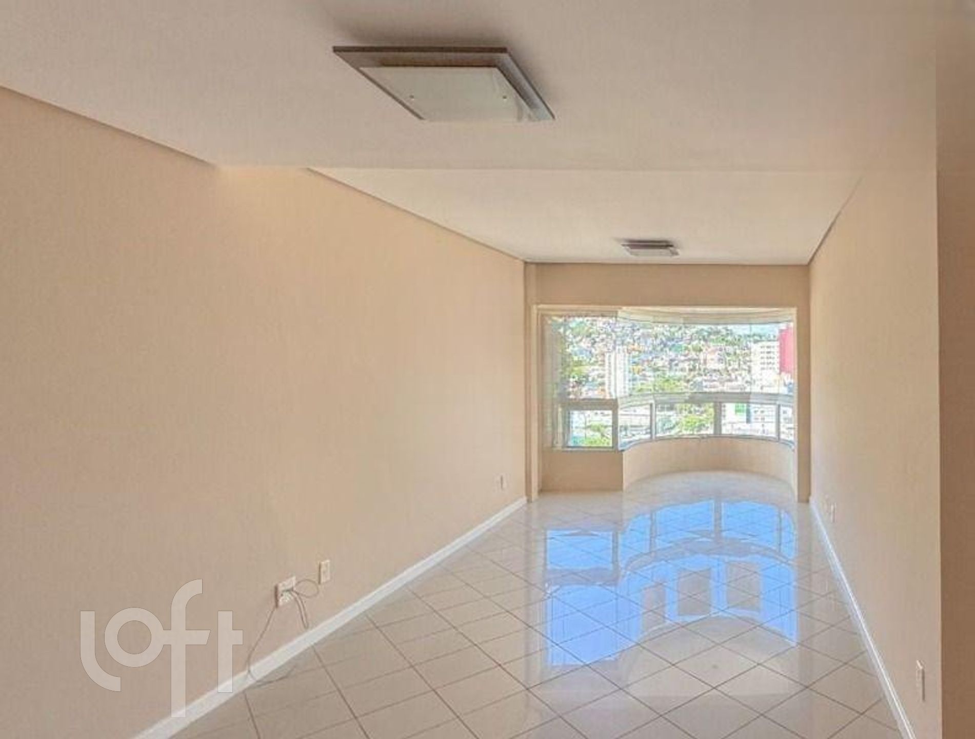 Apartamento à venda em Centro com 163 m², 4 quartos, 1 suíte, 1 vaga