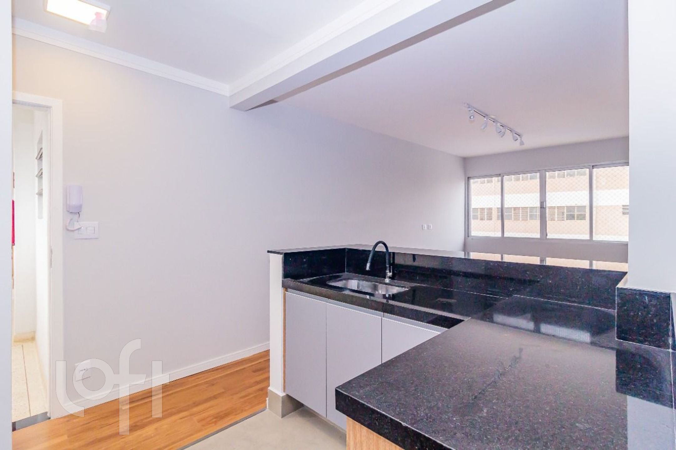 Apartamento à venda com 2 quartos, 69m² - Foto 25