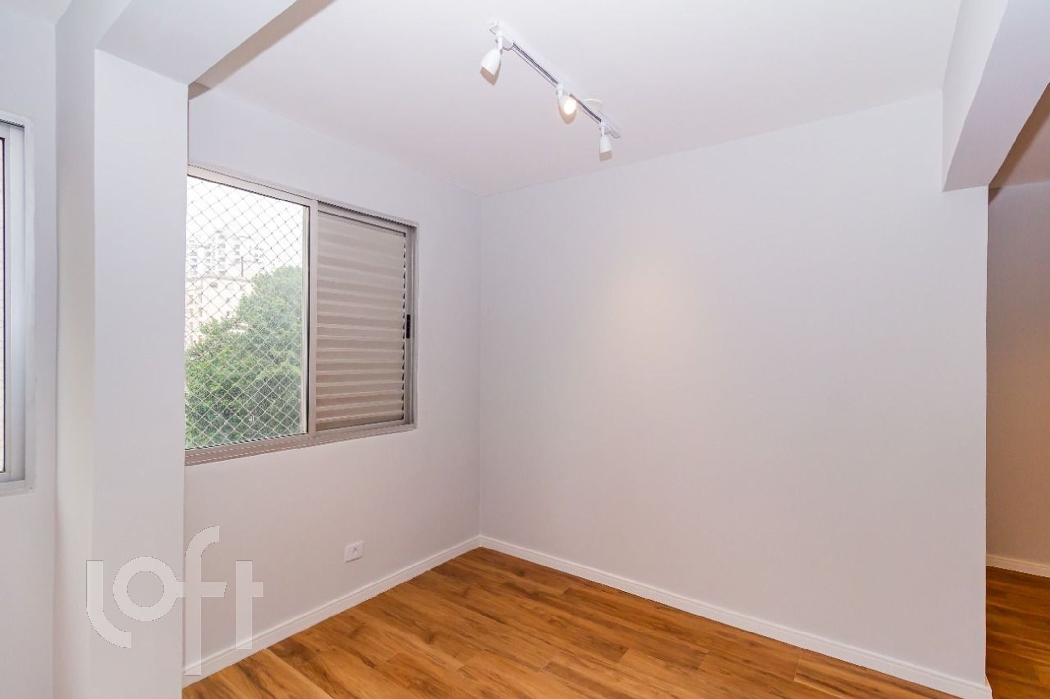 Apartamento à venda com 2 quartos, 69m² - Foto 5