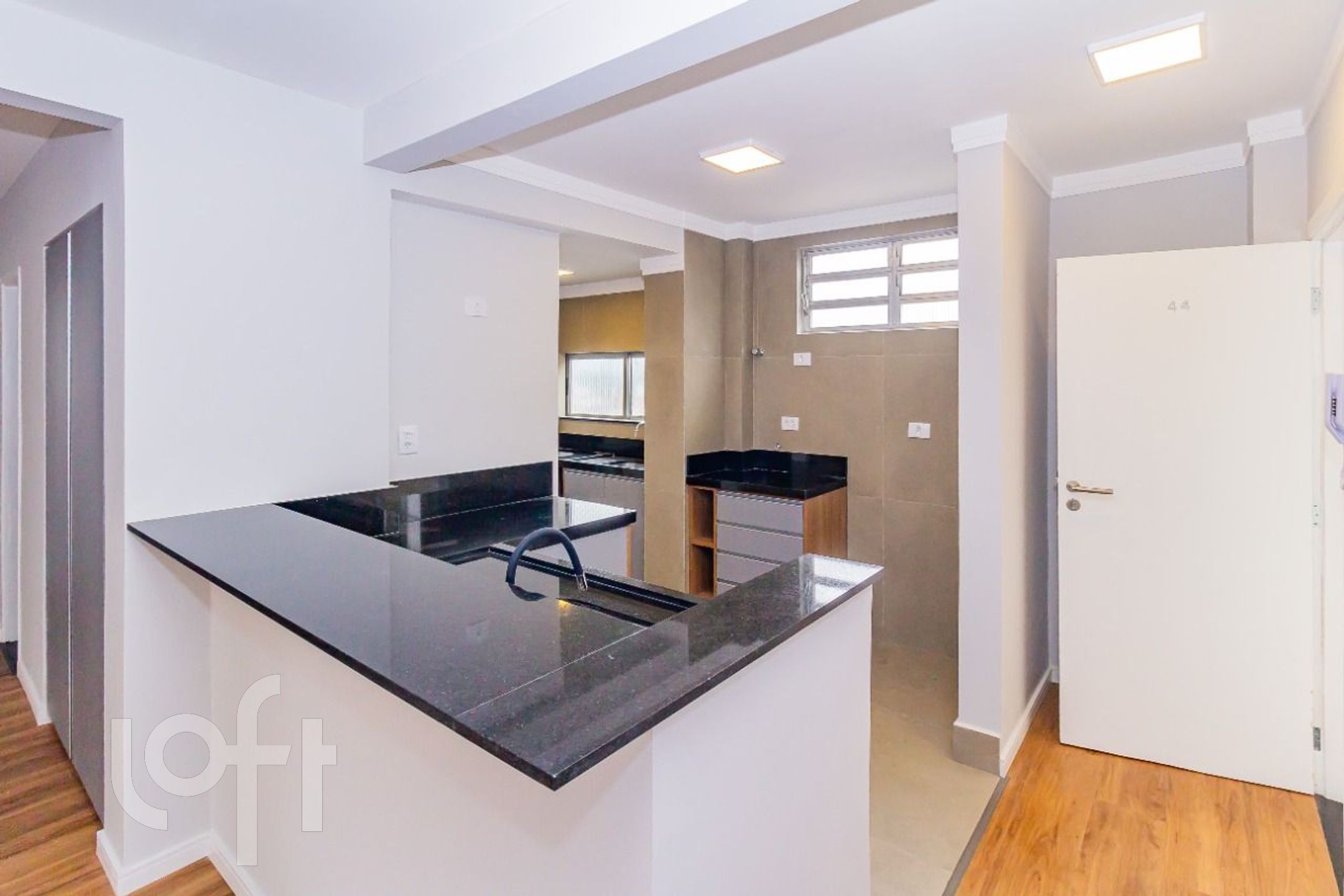 Apartamento à venda com 2 quartos, 69m² - Foto 23