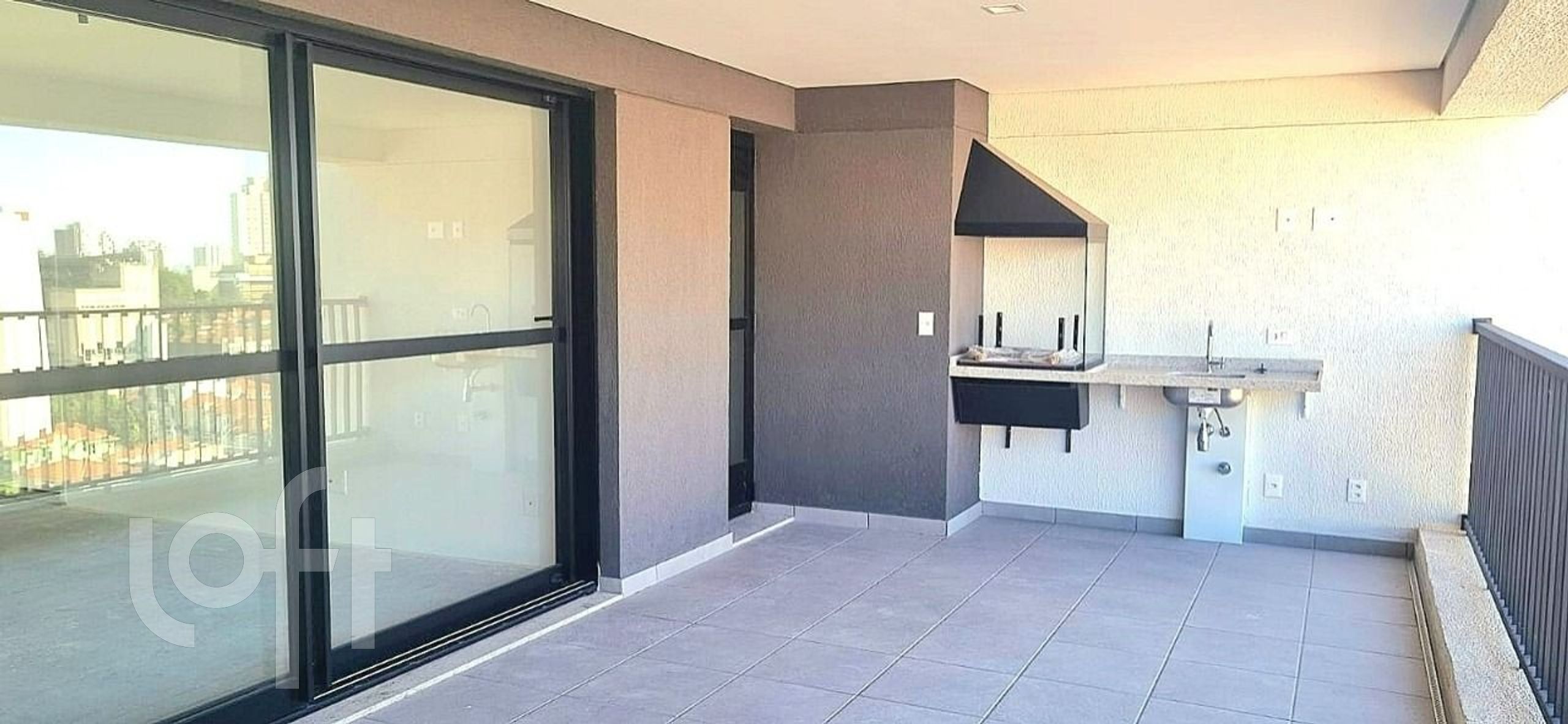 Apartamento à venda com 3 quartos, 147m² - Foto 4