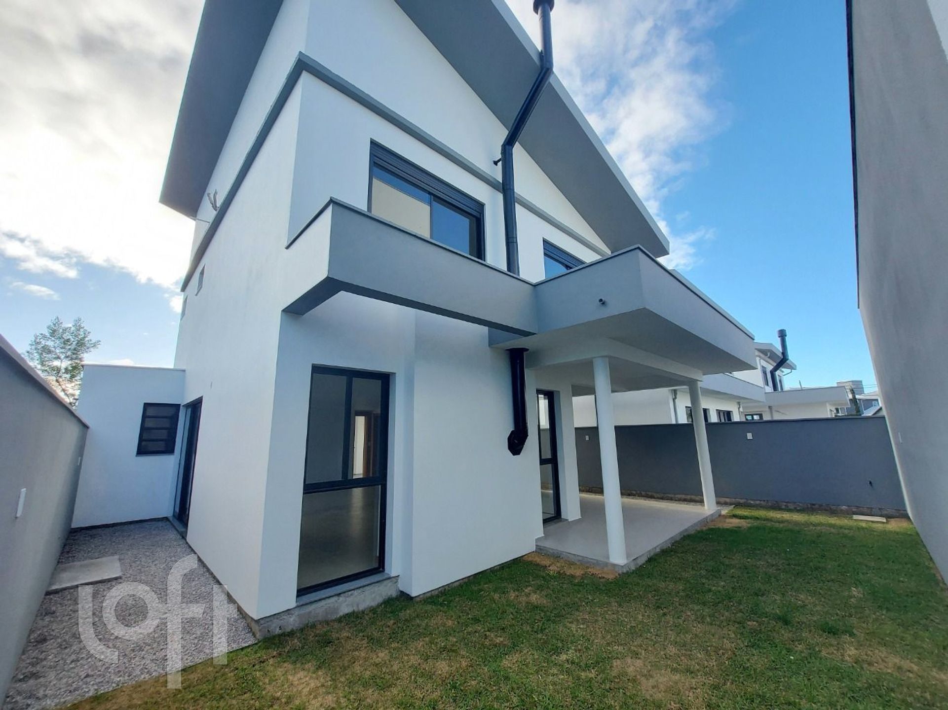 Casa Residencial com 149m², 3 quartos, 1 suíte, no bairro Campeche Central em Florianópolis