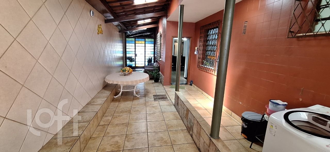 Casa à venda com 4 quartos, 350m² - Foto 16