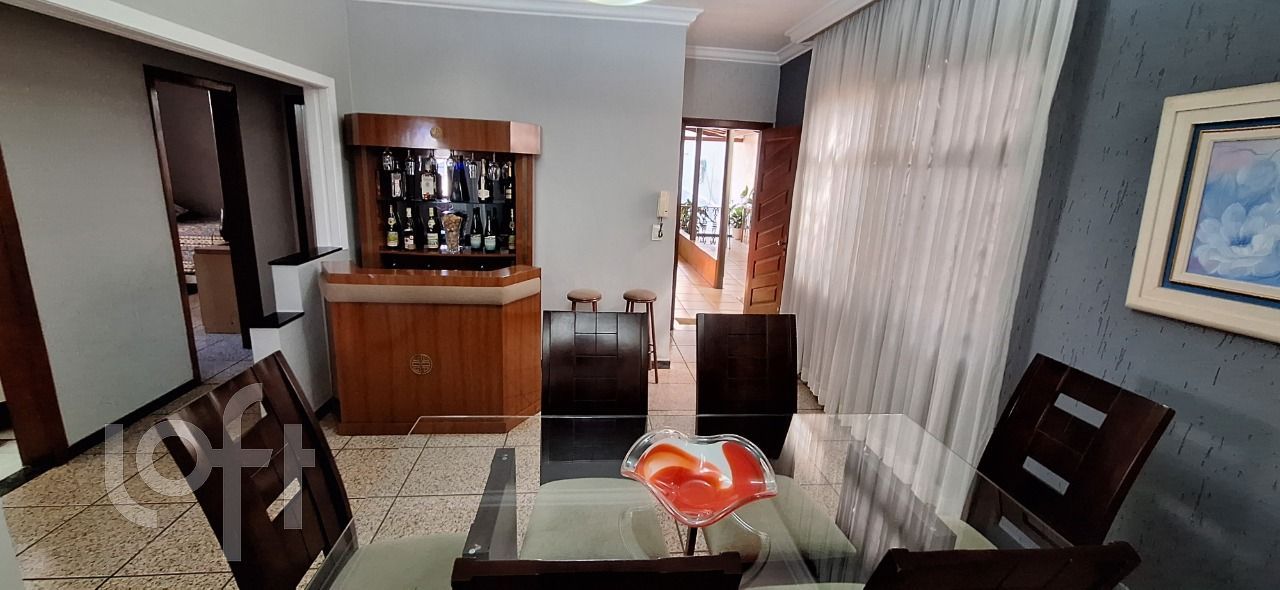 Casa à venda com 4 quartos, 350m² - Foto 8