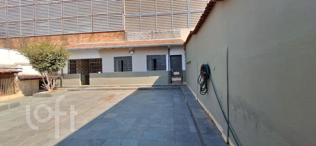 Casa à venda com 4 quartos, 350m² - Foto 3