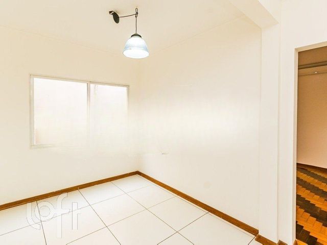 Apartamento com 85m², 3 dormitórios, Floresta em Porto Alegre