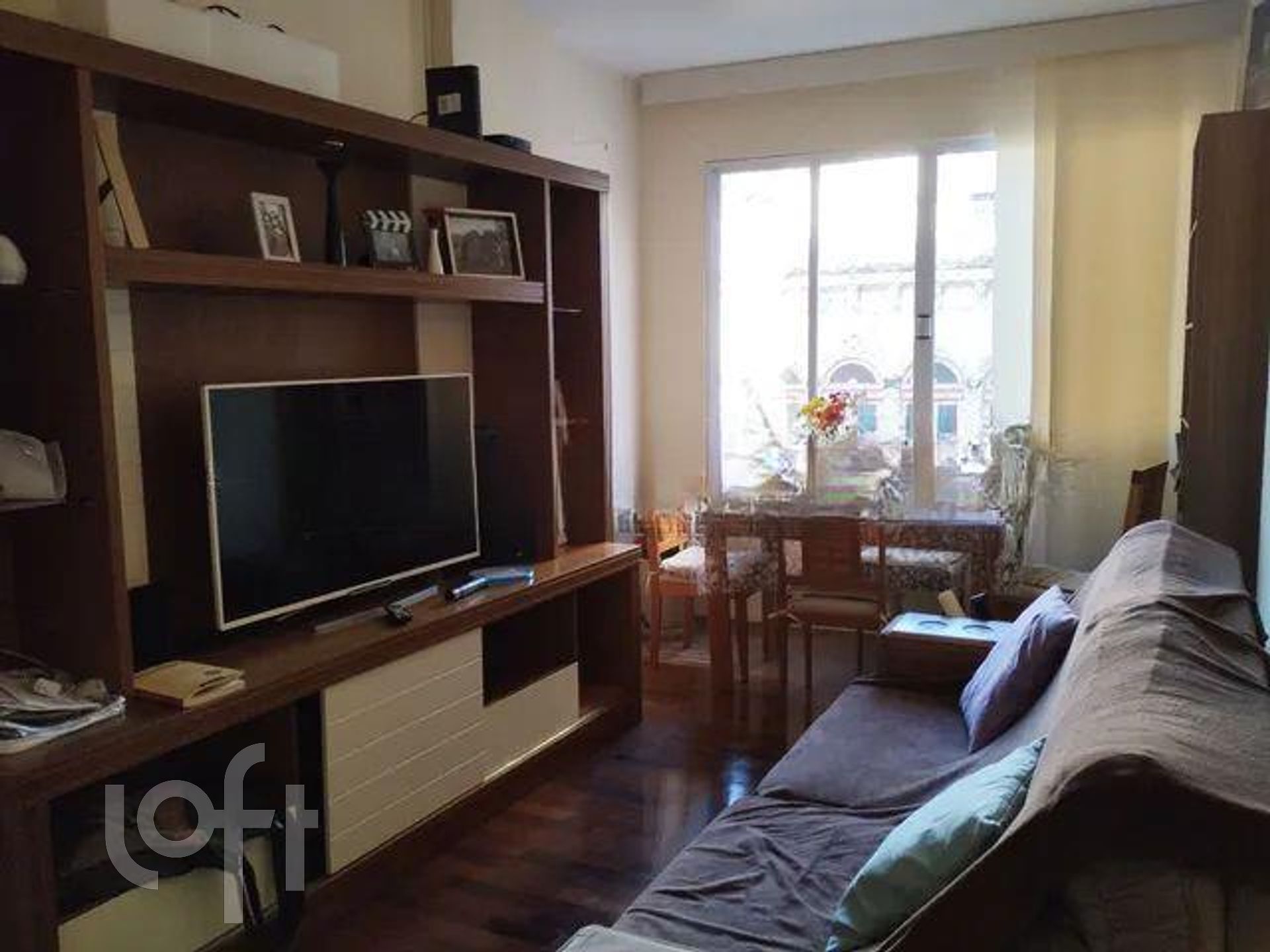 Apartamento à venda com 2 quartos, 72m² - Foto 1