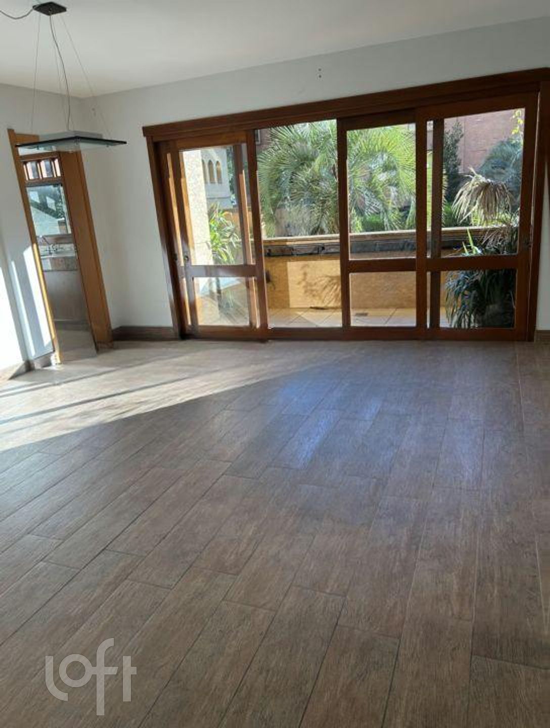 Apartamento com 153m², 3 dormitórios, 1 suíte, 2 vagas, Chácara das Pedras em Porto Alegre