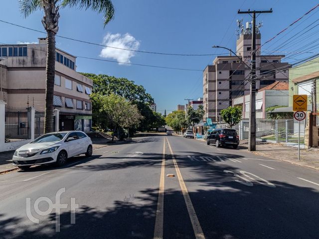 Casa com 145m², 3 dormitórios, 1 suíte, Vila Ipiranga em Porto Alegre