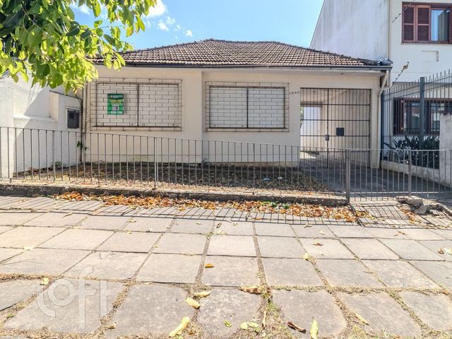 Casa com 145m², 3 dormitórios, 1 suíte, Vila Ipiranga em Porto Alegre