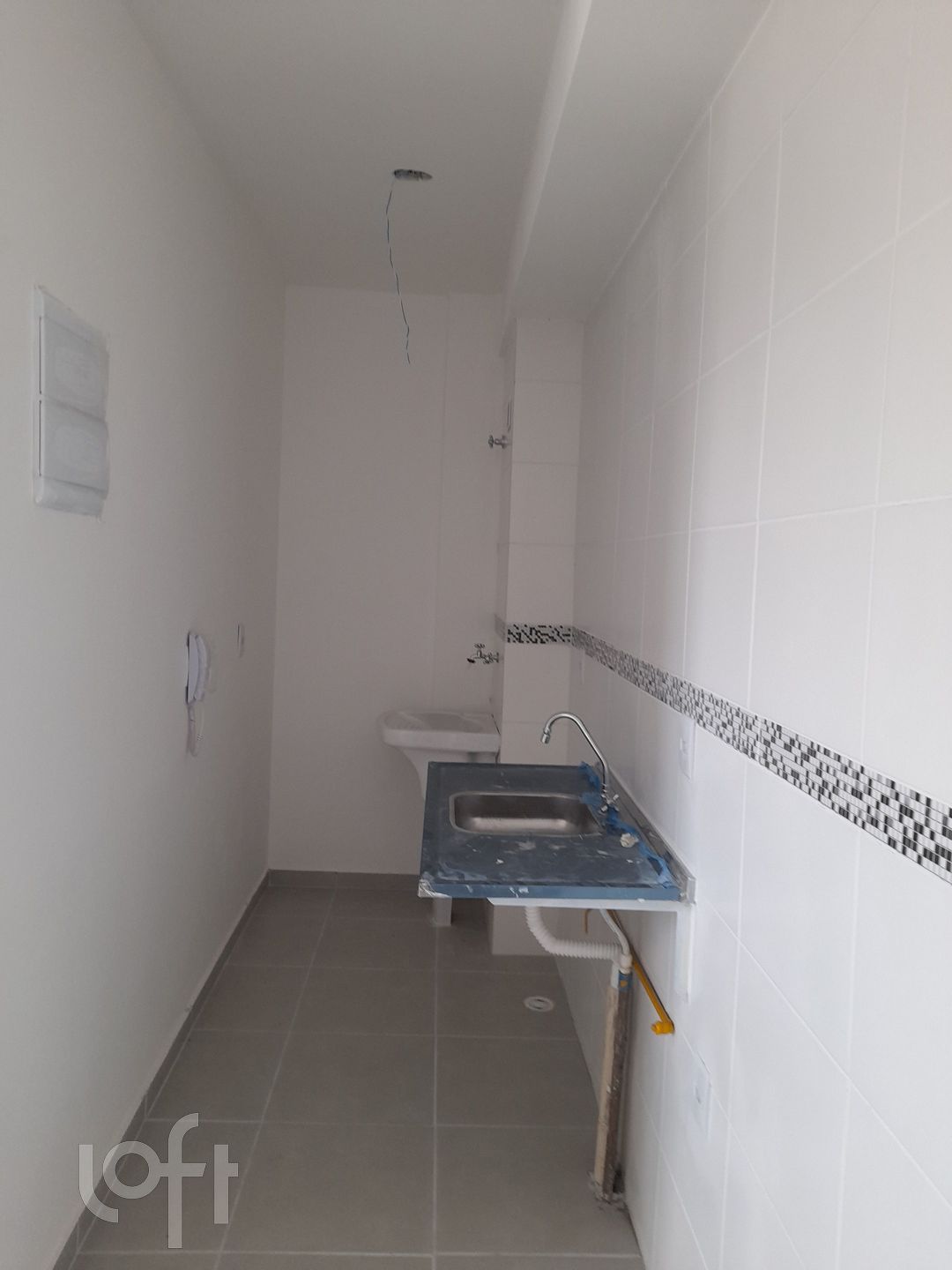 Apartamento à venda com 2 quartos, 38m² - Foto 2