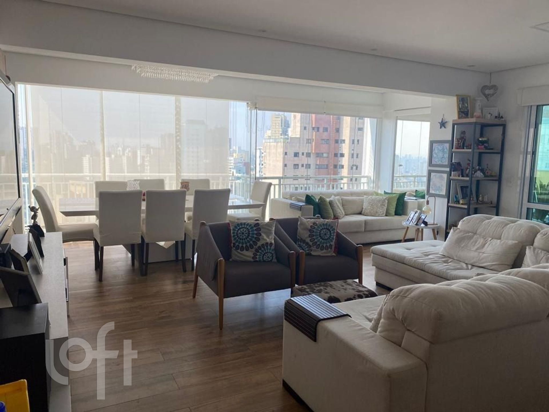 Apartamento à venda com 3 quartos, 172m² - Foto 2