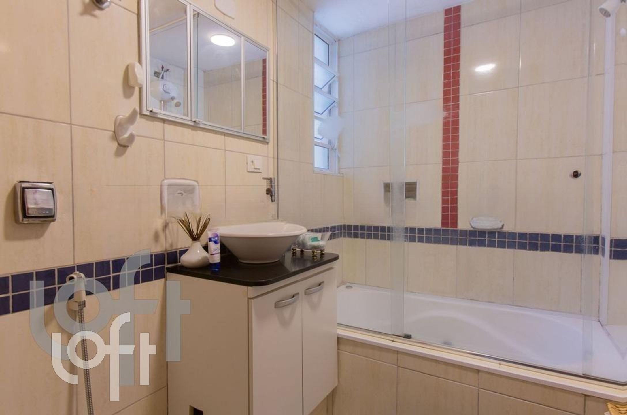 Apartamento à venda com 2 quartos, 77m² - Foto 27