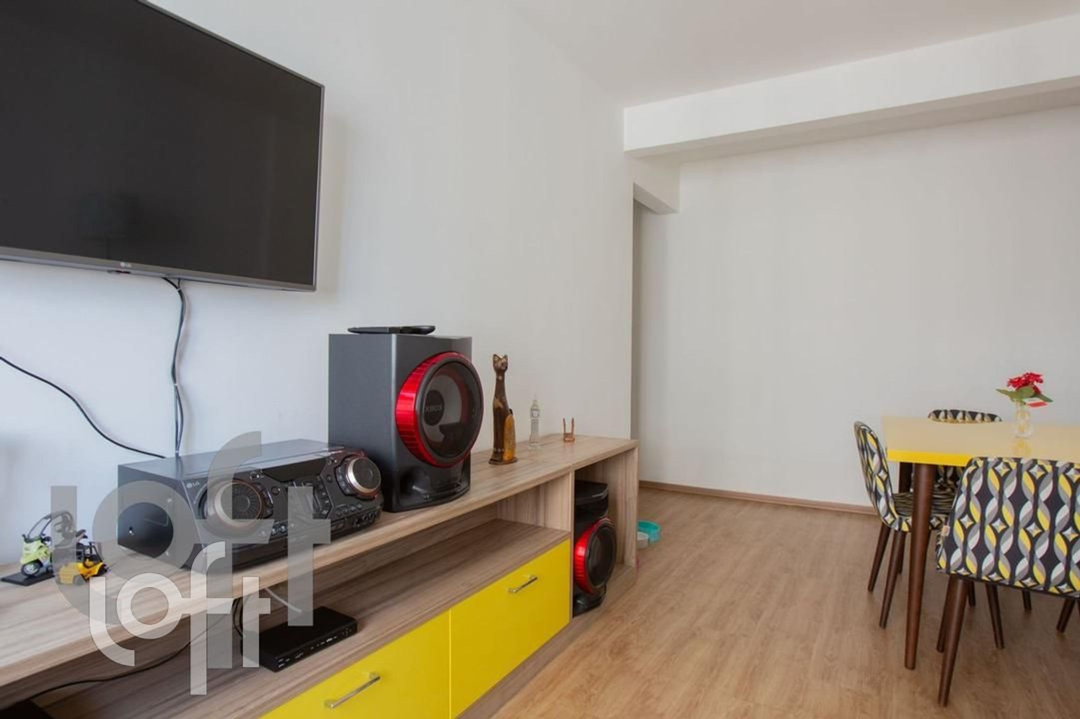 Apartamento à venda com 2 quartos, 77m² - Foto 11