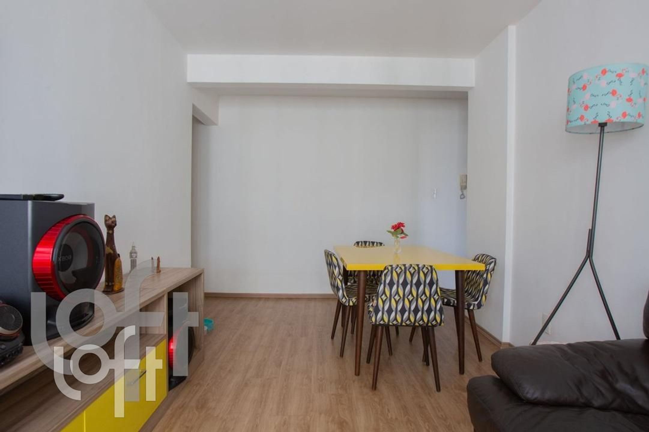 Apartamento à venda com 2 quartos, 77m² - Foto 13