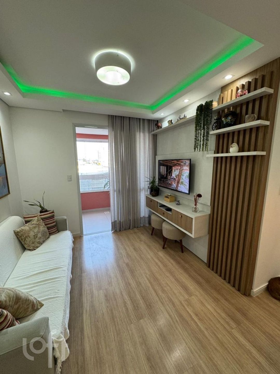Apartamento à venda em Barreiros com 67 m², 2 quartos, 1 vaga