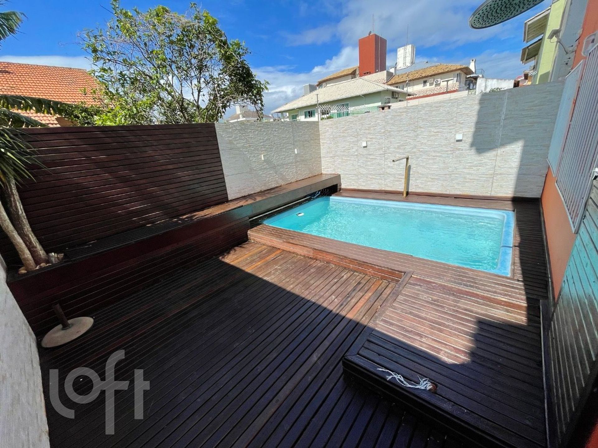 Casa Residencial com 160m², 3 quartos, 3 suítes, 2 garagens, no bairro Ingleses em Florianópolis